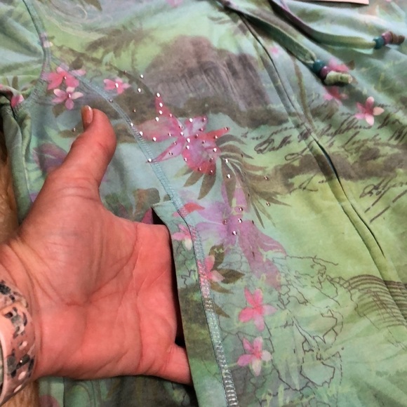 Short sleeve zip up hoodie in a tropical print size M - Picture 4 of 8